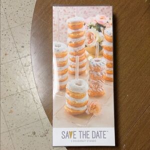 Doughnut Stands - White and Tan